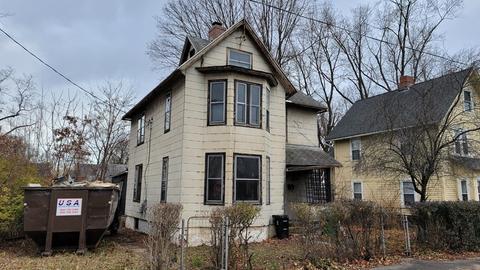7 Clinton St, Chicopee, MA 01013 photo 1