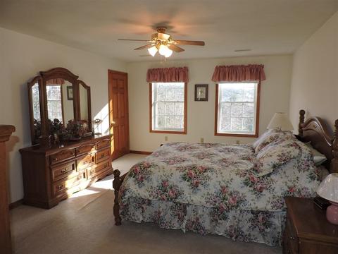 6 Nicholas Cir, Webster, MA 01570 photo 27