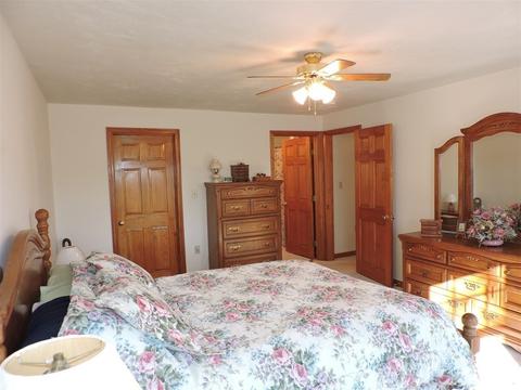 6 Nicholas Cir, Webster, MA 01570 photo 28
