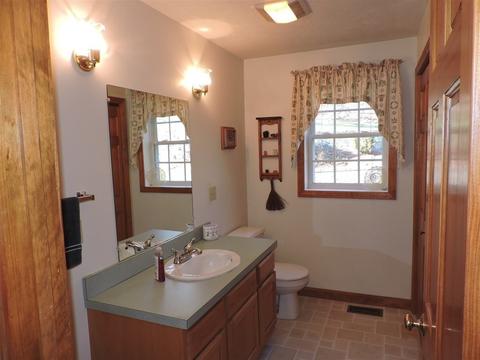 6 Nicholas Cir, Webster, MA 01570 photo 23
