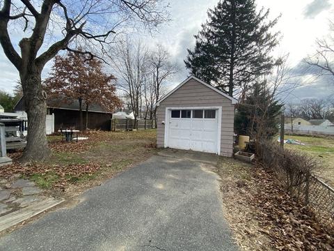 29 Parkin St, Springfield, MA 01104 photo 5