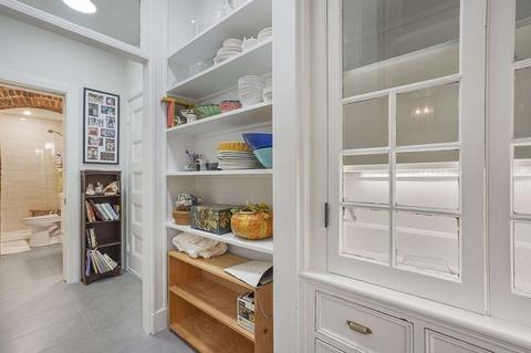 686 Washington St, Brookline, MA 02446 photo 4