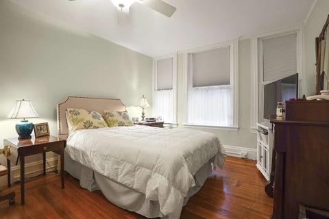 686 Washington St, Brookline, MA 02446 photo 9
