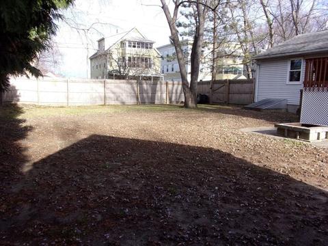 6 Duncan St, Chicopee, MA 01013 photo 3
