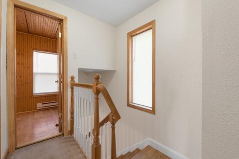 725 Chicopee St, Chicopee, MA 01013 photo 6