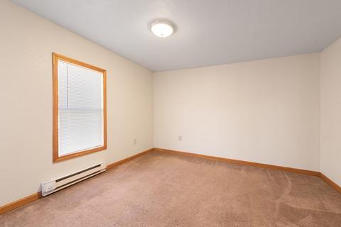 725 Chicopee St, Chicopee, MA 01013 photo 7