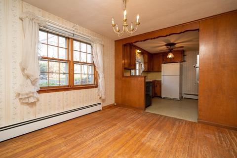 224 Forest Hills Rd, Springfield, MA 01128 photo 8