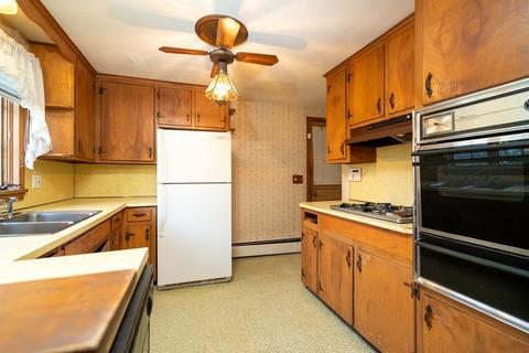 224 Forest Hills Rd, Springfield, MA 01128 photo 12