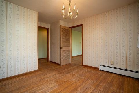224 Forest Hills Rd, Springfield, MA 01128 photo 9