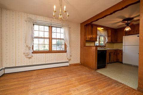 224 Forest Hills Rd, Springfield, MA 01128 photo 7