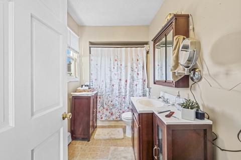2669 S Main St, Fall River, MA 02724 photo 16