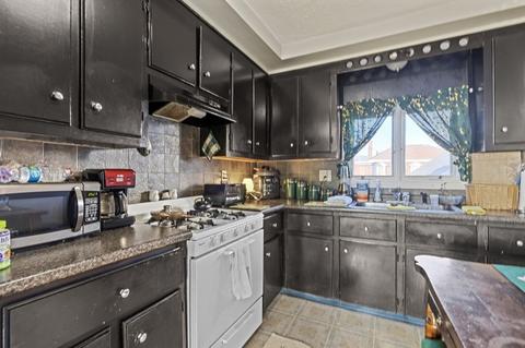 2669 S Main St, Fall River, MA 02724 photo 12