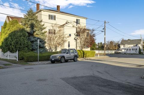 2669 S Main St, Fall River, MA 02724 photo 1