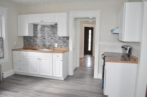 25 Eton St, Springfield, MA 01108 photo 3