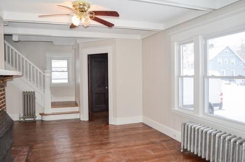 25 Eton St, Springfield, MA 01108 photo 9
