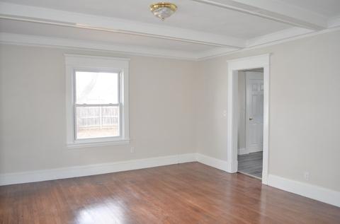 25 Eton St, Springfield, MA 01108 photo 13