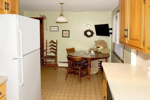 22 Oconnell St, Springfield, MA 01104 photo 5