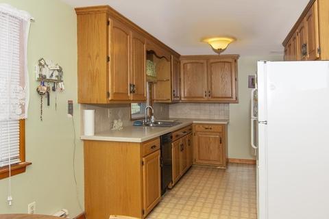 22 Oconnell St, Springfield, MA 01104 photo 8