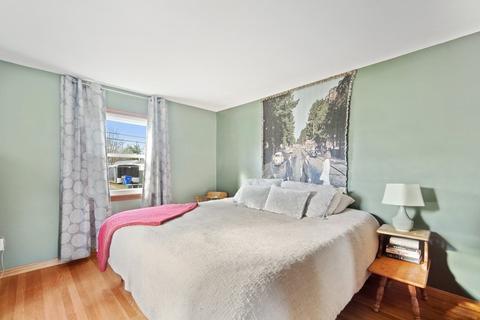 77 Bretton Rd, Springfield, MA 01119 photo 11
