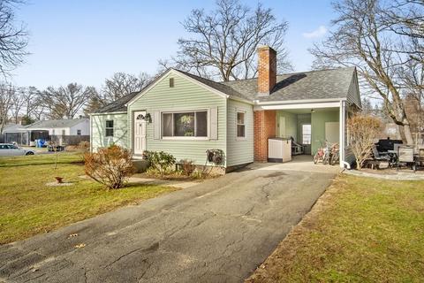 77 Bretton Rd, Springfield, MA 01119 photo 1