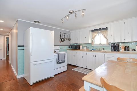 14 Batten St, Webster, MA 01570 photo 7