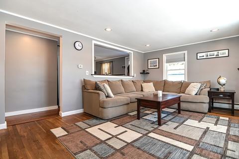 14 Batten St, Webster, MA 01570 photo 9