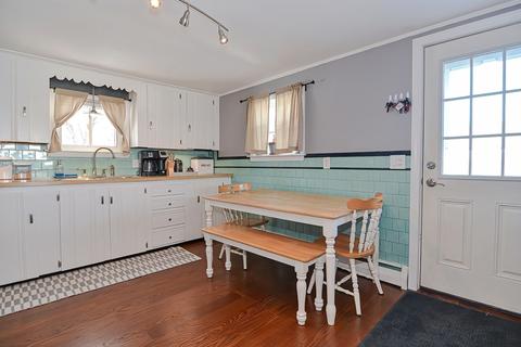 14 Batten St, Webster, MA 01570 photo 6