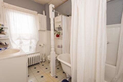 16 Mason St, Gloucester, MA 01930 photo 15
