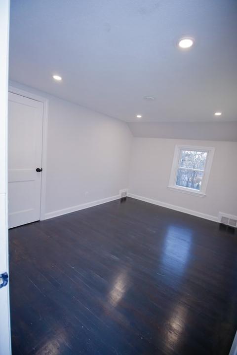 53 Abbott St, Springfield, MA 01118 photo 10
