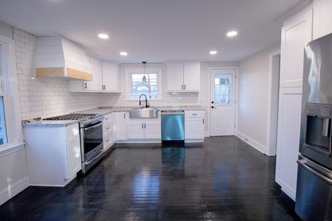 53 Abbott St, Springfield, MA 01118 photo 6