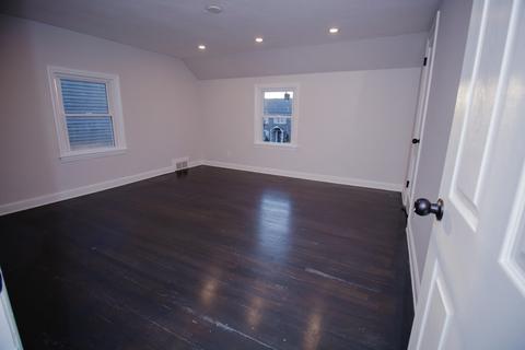 53 Abbott St, Springfield, MA 01118 photo 8