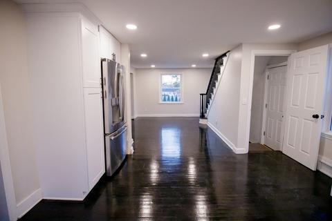 53 Abbott St, Springfield, MA 01118 photo 5