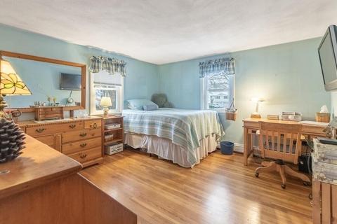 236 Bancroft Ave, Reading, MA 01867 photo 5