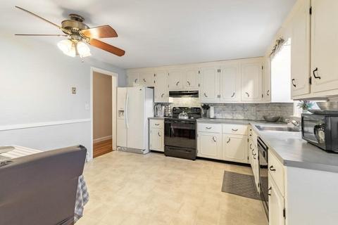 236 Bancroft Ave, Reading, MA 01867 photo 28