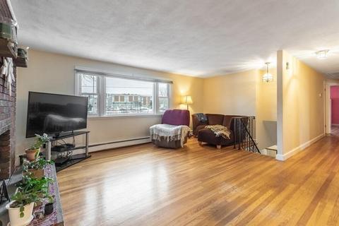 236 Bancroft Ave, Reading, MA 01867 photo 4