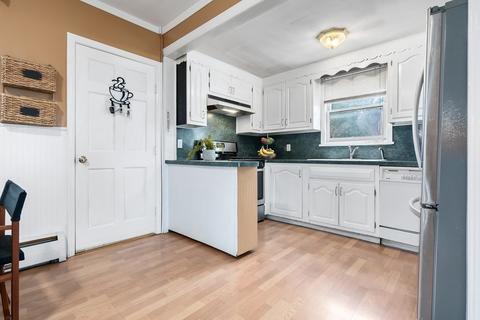 3 Butler Ave, Danvers, MA 01923 photo 15