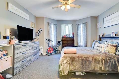 245 Grattan St, Chicopee, MA 01020 photo 7