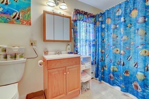 245 Grattan St, Chicopee, MA 01020 photo 24