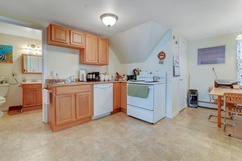 245 Grattan St, Chicopee, MA 01020 photo 28