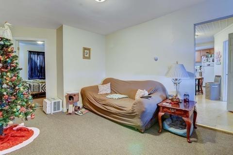 245 Grattan St, Chicopee, MA 01020 photo 16