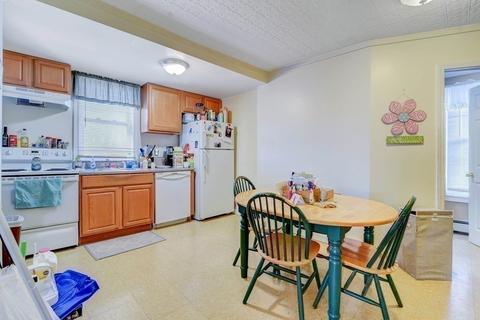 245 Grattan St, Chicopee, MA 01020 photo 21