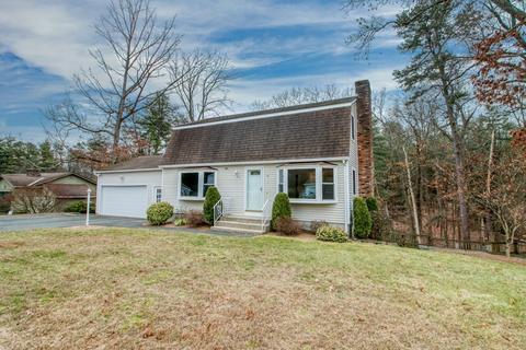 8 Plain St, Easthampton, MA 01027 photo 3