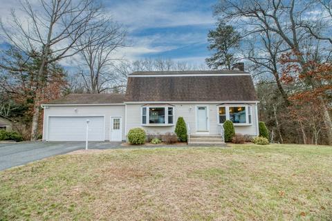 8 Plain St, Easthampton, MA 01027 photo 1