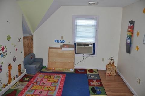 46 Benton St, Springfield, MA 01109 photo 11