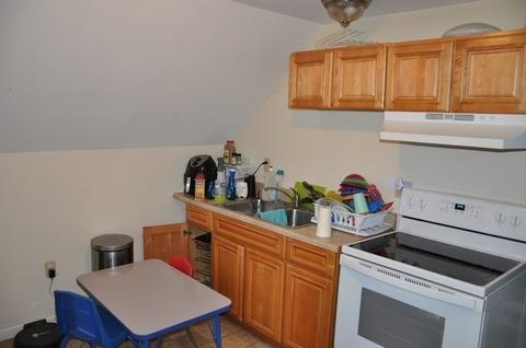 46 Benton St, Springfield, MA 01109 photo 15