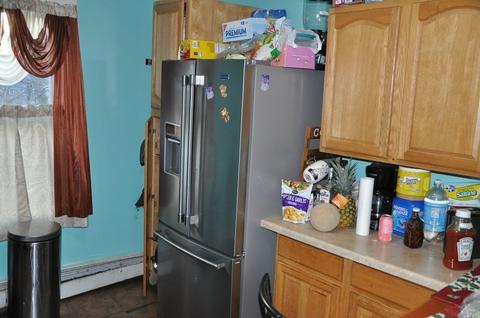 46 Benton St, Springfield, MA 01109 photo 5