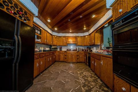 710 Hancock St, Fall River, MA 02721 photo 13