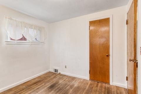 72 Jean Dr, Springfield, MA 01104 photo 17