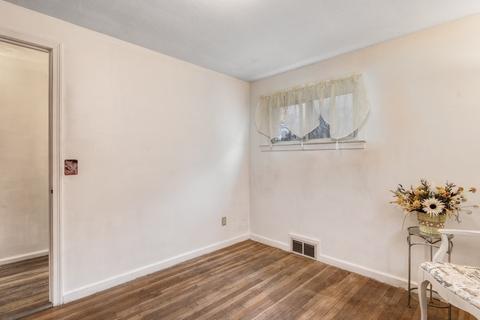72 Jean Dr, Springfield, MA 01104 photo 16