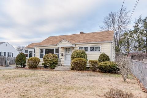 72 Jean Dr, Springfield, MA 01104 photo 1
